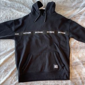 Ivy park sweatshirt black (S)